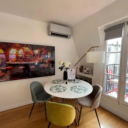 Pompidou, Rue Simon Le Franc - 4 Places